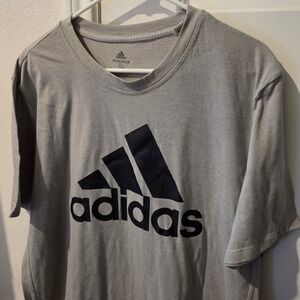 Adidas Primegreen Aeroready Mens XL Gray Heather Short Sleeve Logo T-Shirt